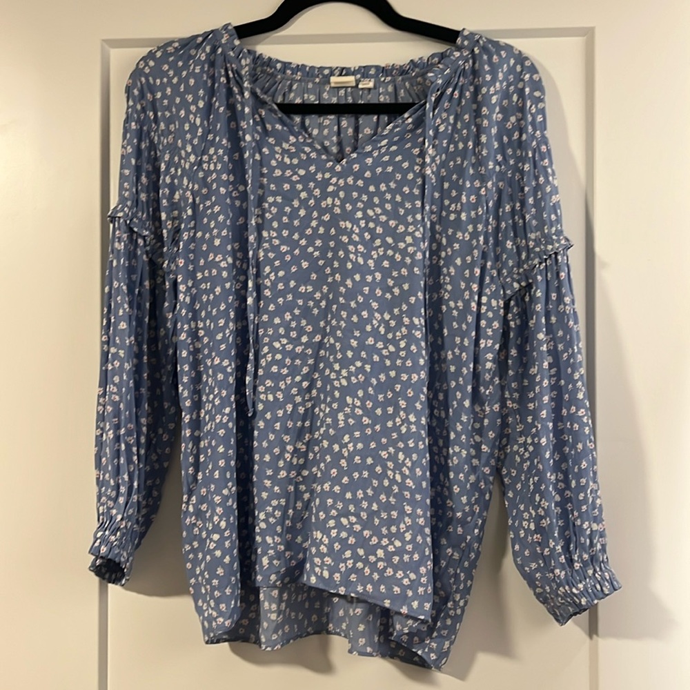 Flowy GAP Blouse